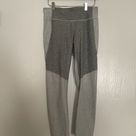 Outdoor Voices Pants - Outdoor Voices 3/4 Warmup Leggings